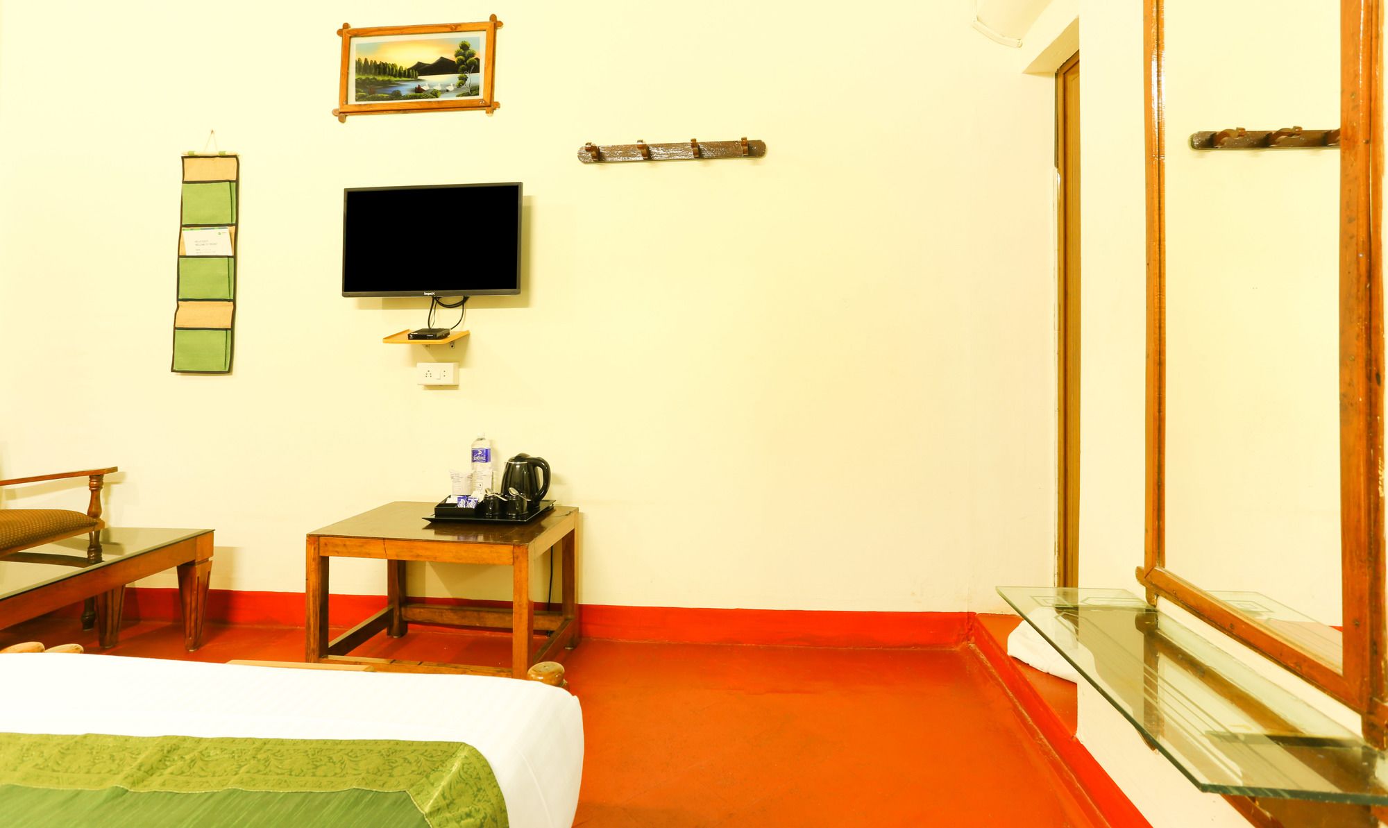 Oyo 15962 Green Aura Resort 