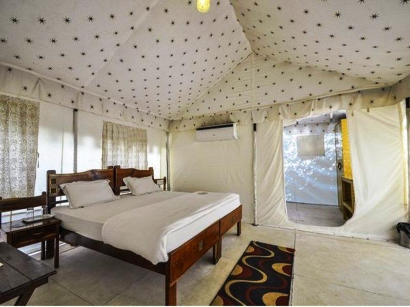 Corbett Woods Resort 