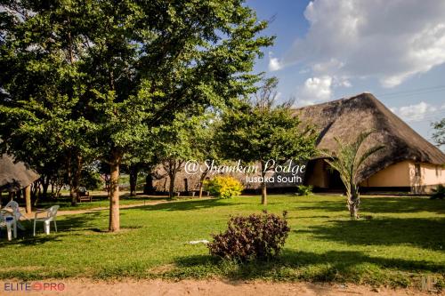 Shamkan Lodge 