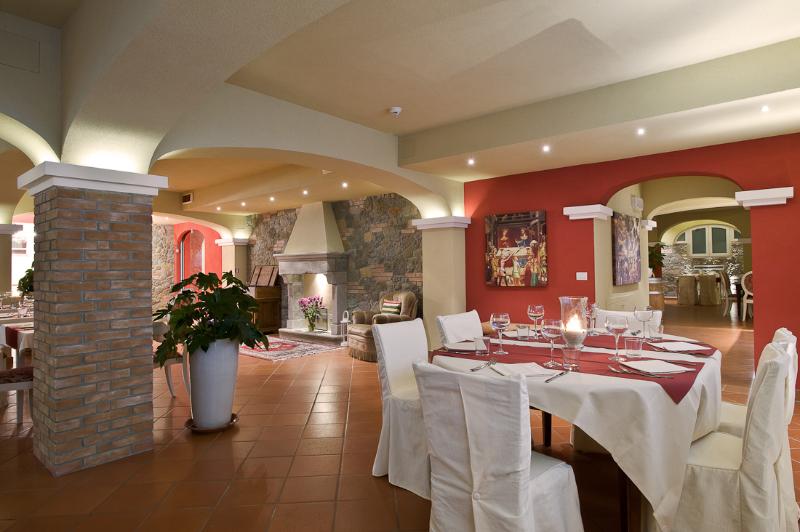 Hotel Casolare Le Terre Rosse Restaurant