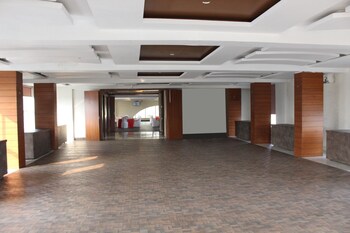 Oyo 4454 B&b Hotel Hotel Interior