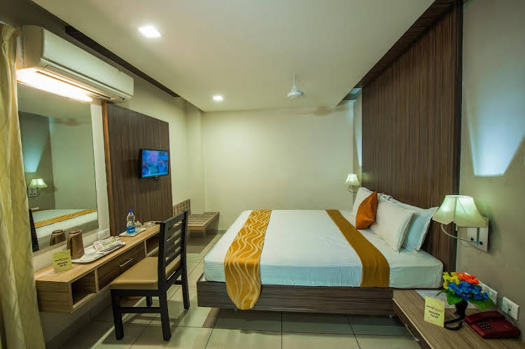 Oyo Rooms Convent Road Tiruchirapalli 