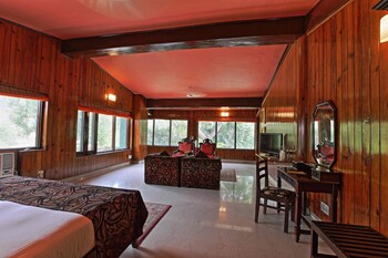 Corbett Riverside Resort 