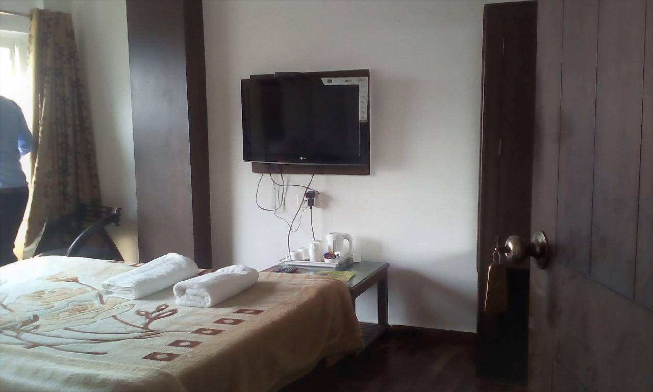 Hotel Ganesha Inn 