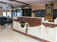 Oyo Premium Masani Road 