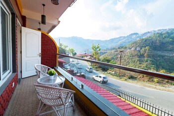 Nirvana Lodge & Lounge Mussoorie Mountain View