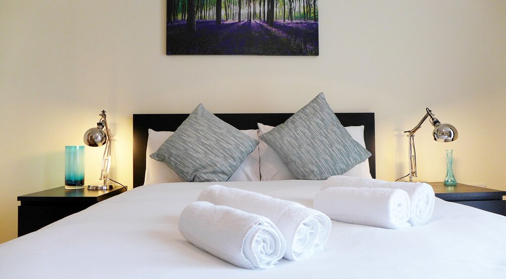 City Apartments Milton Keynes The Hub Guestroom