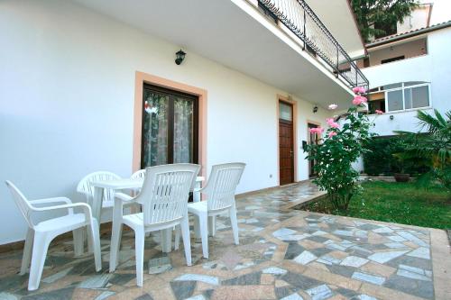 Apartment In Porec Spadici 