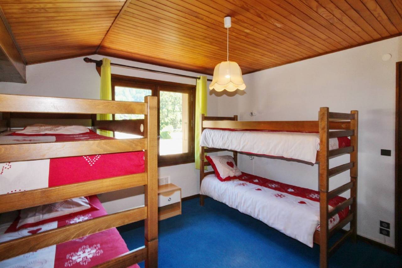 Cozy Apartment With Stunning Mountain Views In The Rhône Al 