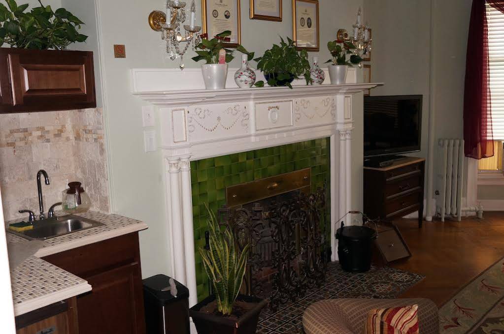 463 Beacon Street Guest House 
