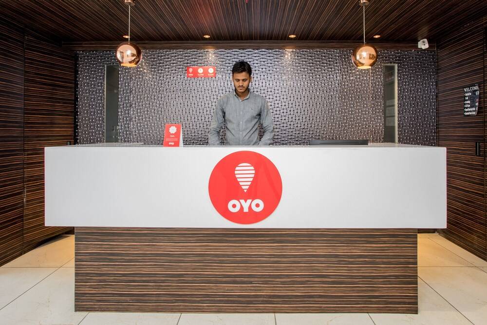 Oyo 10215 Hotel Nandi Reception