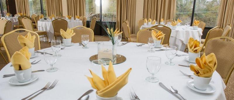 The Breakers Hotel And Suites ( بریكرس هتل اند سوئیتس) General view