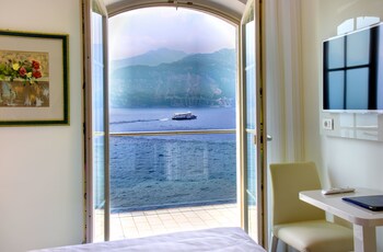 Hotel Vega Guestroom