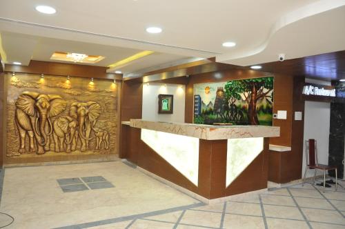 Hotel Aadhi 