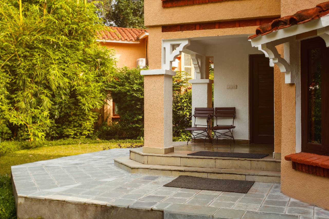 The Riverview Retreat 
