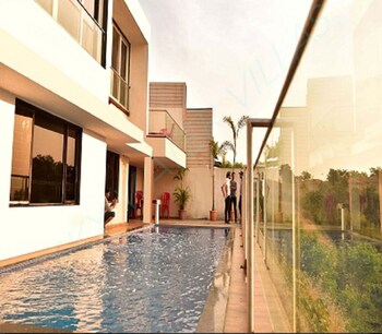 Skywater Villas And Lifestyle Pool