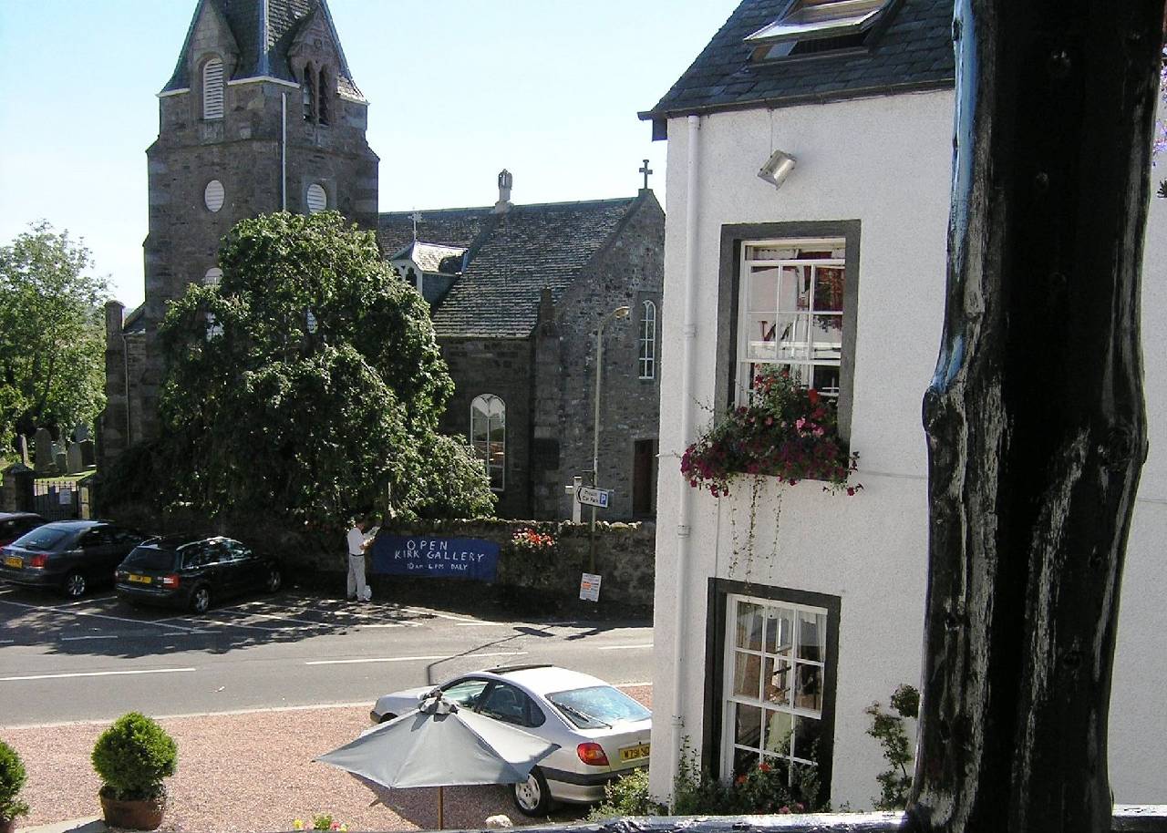 Moulin Hotel (مولین هتل) 