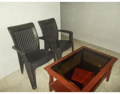 Comfortable Rooms On Laxman Jhula 