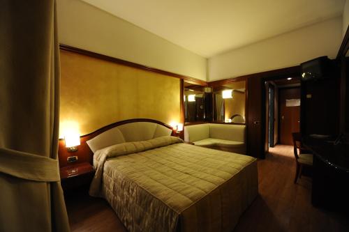 Hotel Motel City 