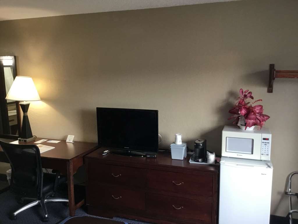 Super 8 By Wyndham Gardner (سوپر ۸ بای ویندهام گاردنر) Guest room