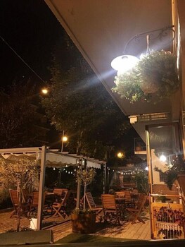 Hotel Ede Terrace/Patio