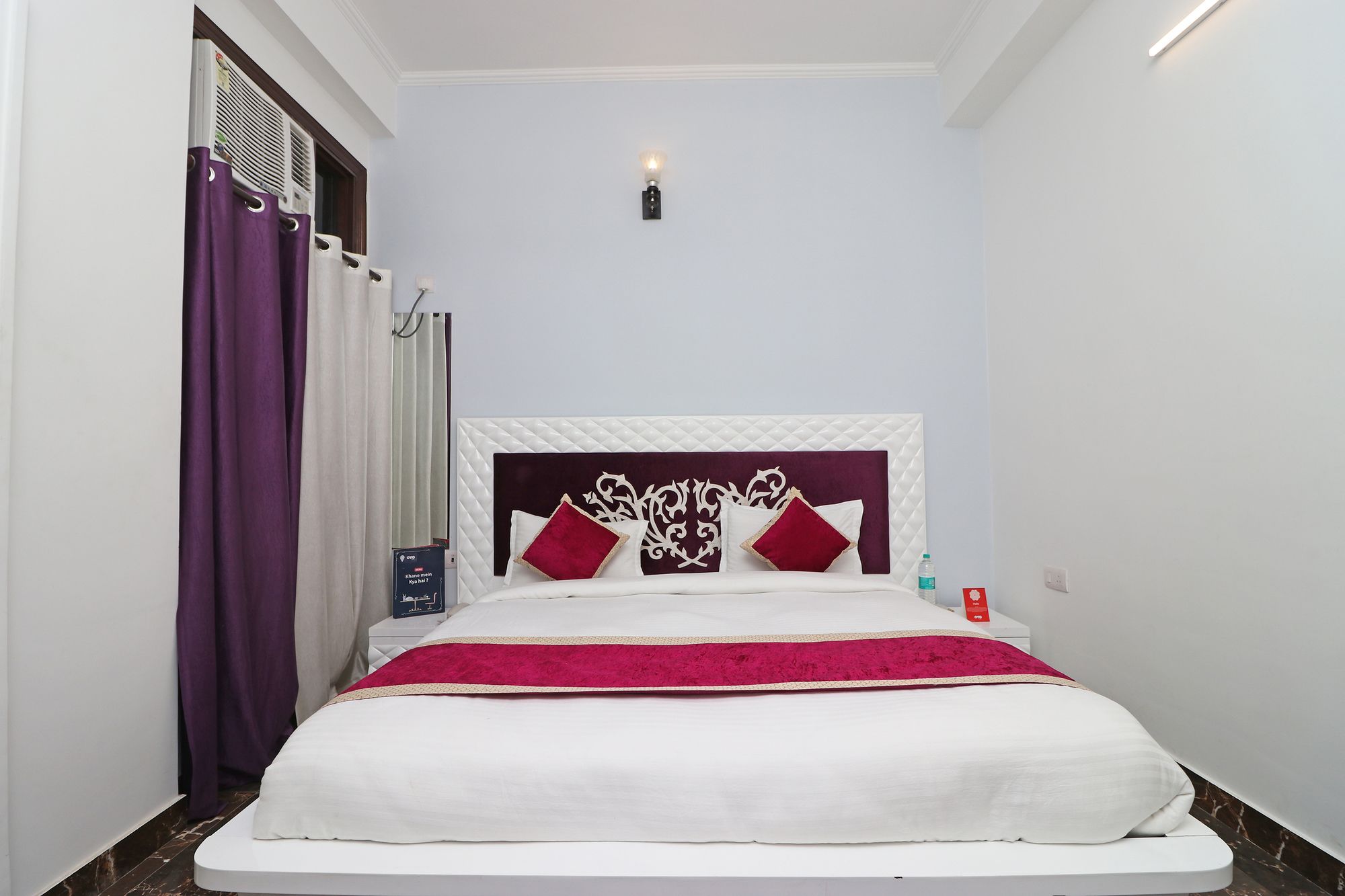 Oyo 10810 Sangvi Palace 