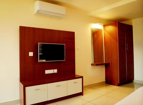 Wayanad Royal Crown 