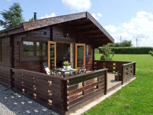 Cropvale Lodge 