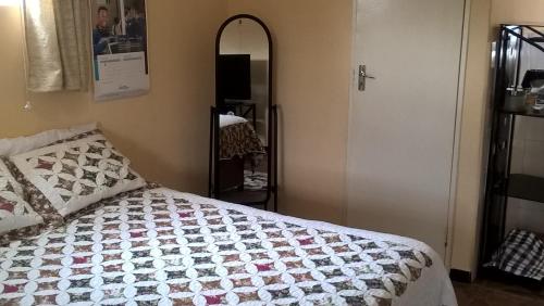 Furnished Self Catering Bedsitter 