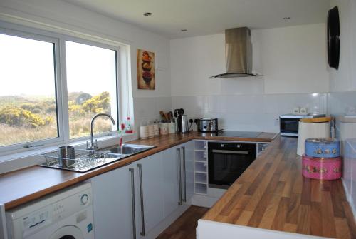 Beach View Cottage 