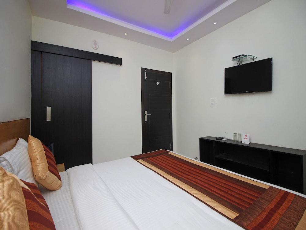 Oyo 9711 Hotel Marc Blu 