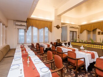 Oyo 635 West End Hotel Hotel Bar