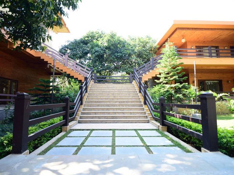 Tuskars Resort Corbett 