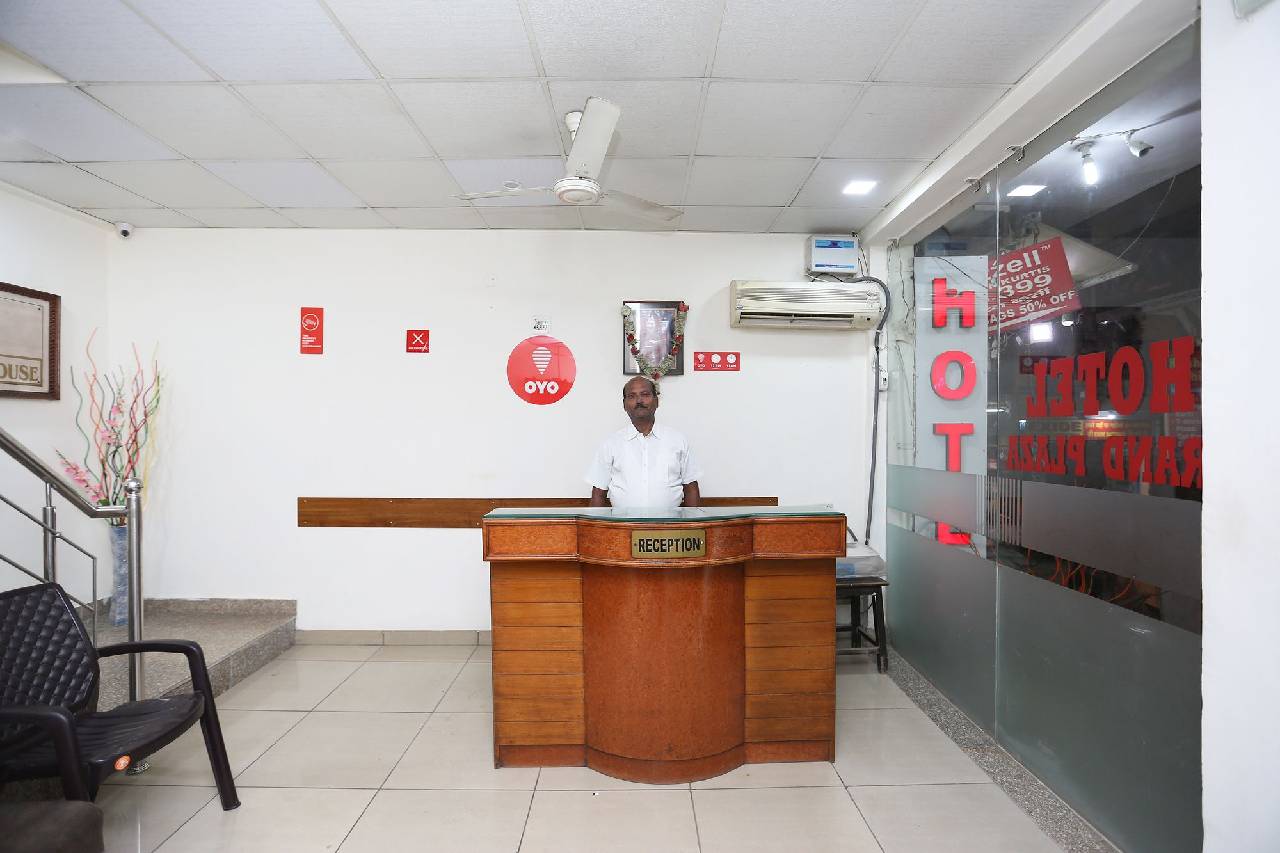 Oyo 9554 Hotel Grand Plaza 