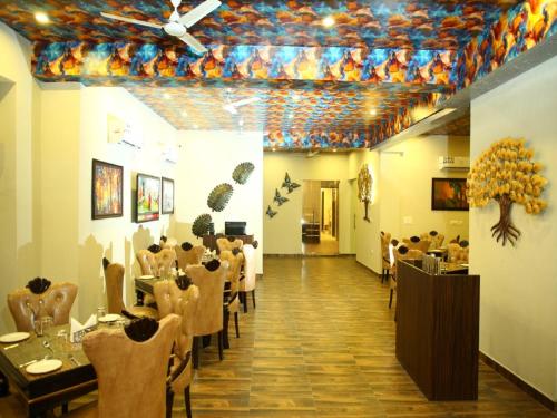 Anandam Clarks Inn Suites Vrindavan 