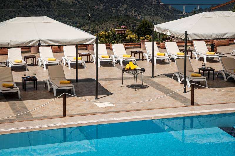 Relais Santa Anastasia Pool