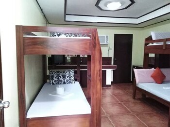 Jorge Transient House Guestroom