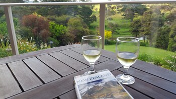Morepork Riverside Lodge Food and Drink