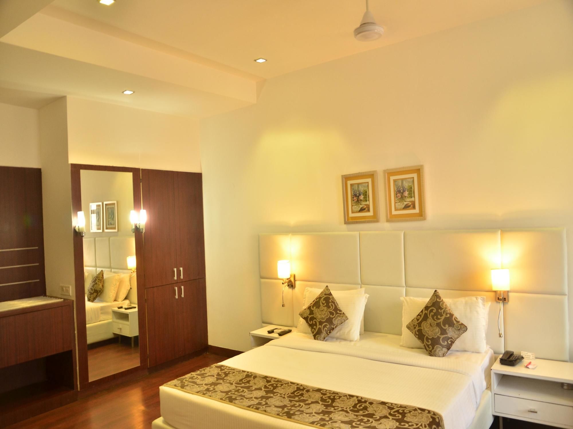 Oyo 2037 Hotel Manor 