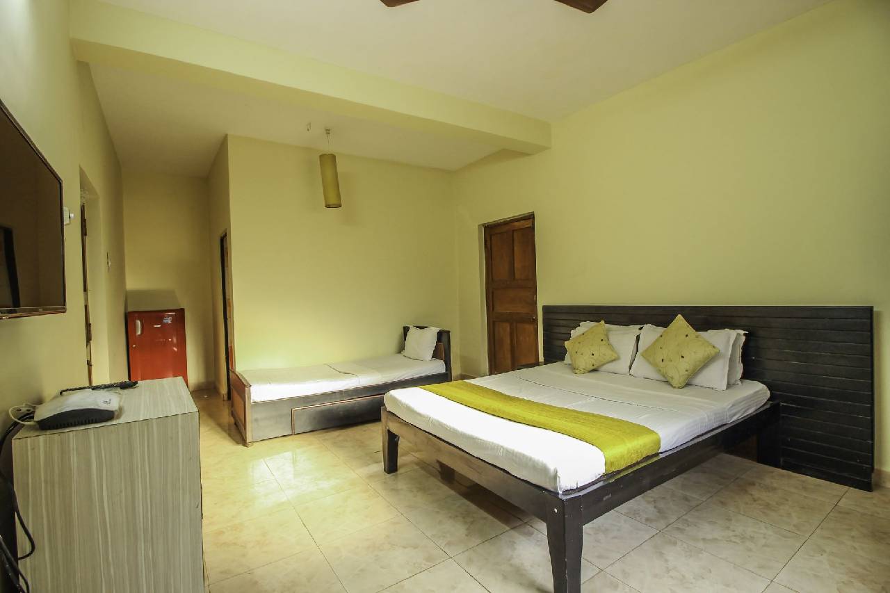Oyo Home 10203 Bright 2bhk Anjuna Beach 