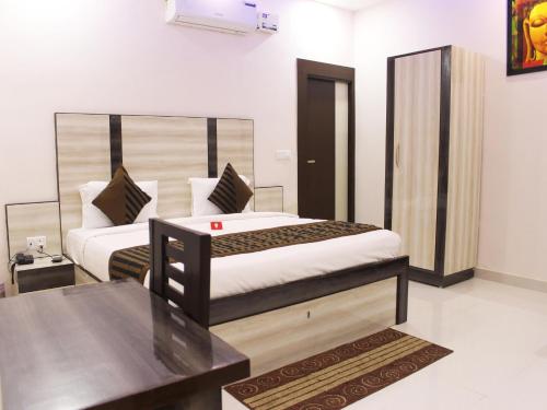 Oyo 3202 Hotel Gayatri Residency Hotel Description