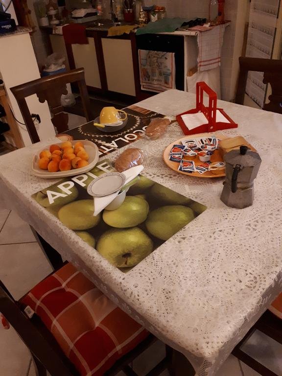 Tra Gli Ulivi 