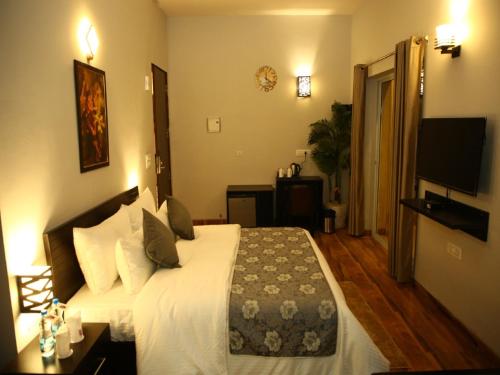 Anandam Clarks Inn Suites Vrindavan 