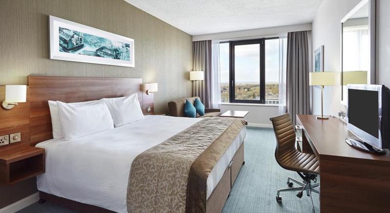 Jurys Inn Milton Keynes Room