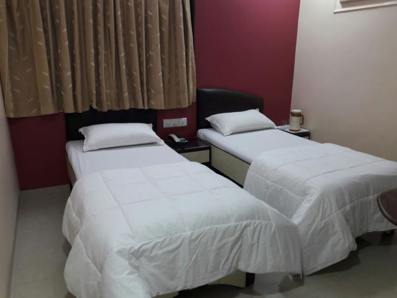 Hotel Kalpana Palace 