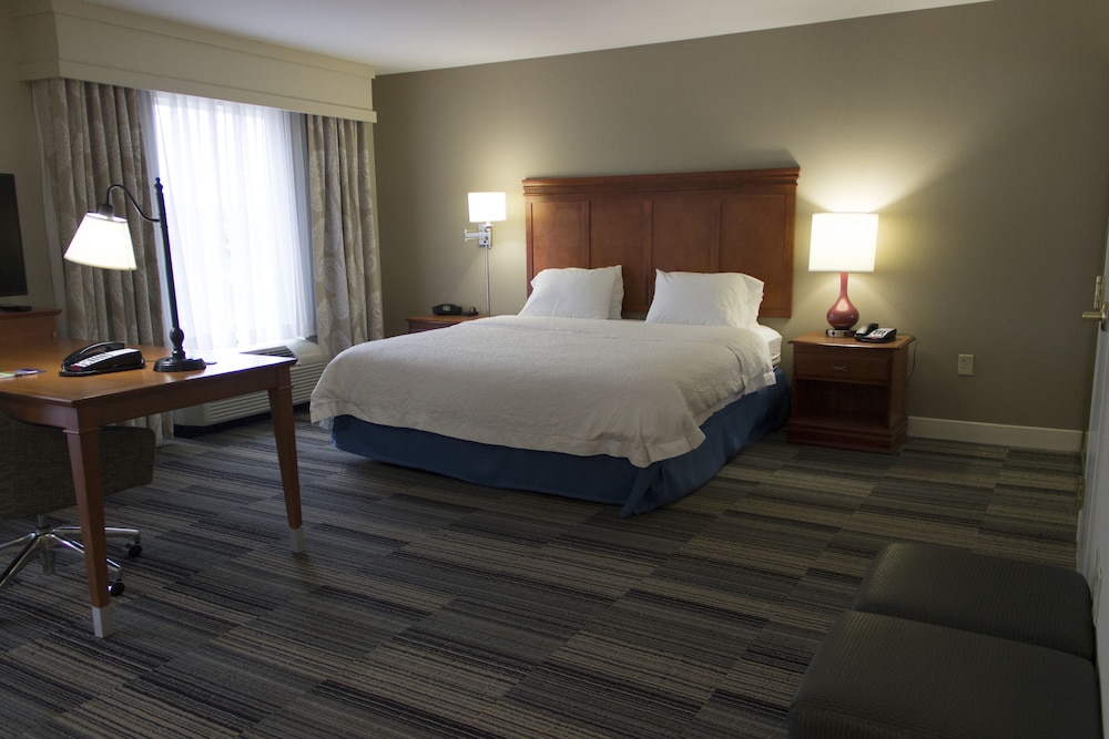 Hampton Inn & Suites Davenport - photo 4