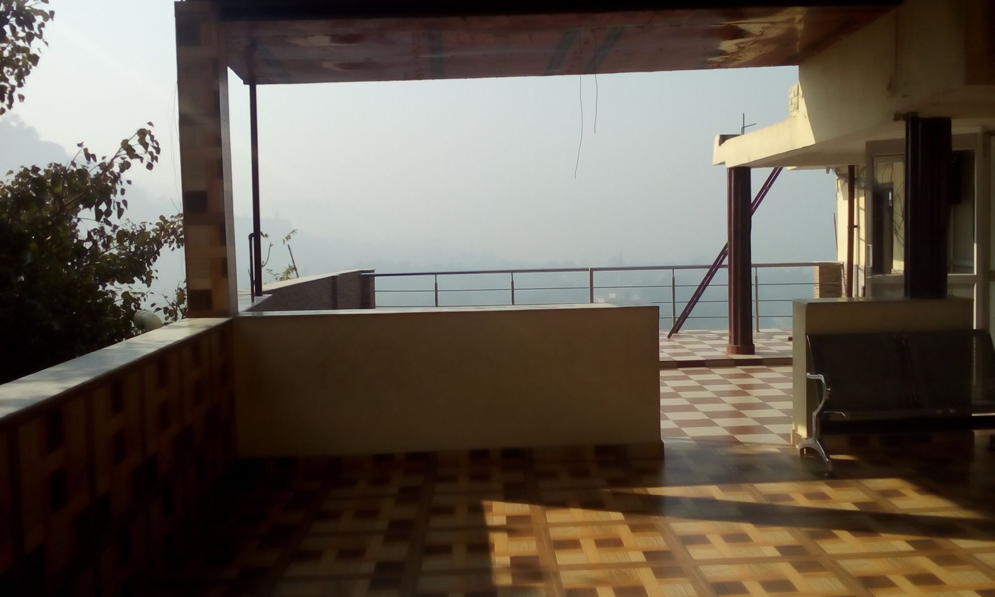 Hotel Ganesha Inn 