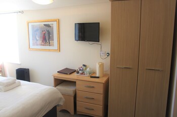 Garmouth Hotel Guestroom