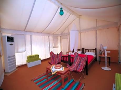 Sheesh Mahal Desert Camp 