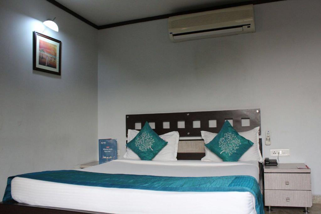 Oyo 3063 Crystal Residency 